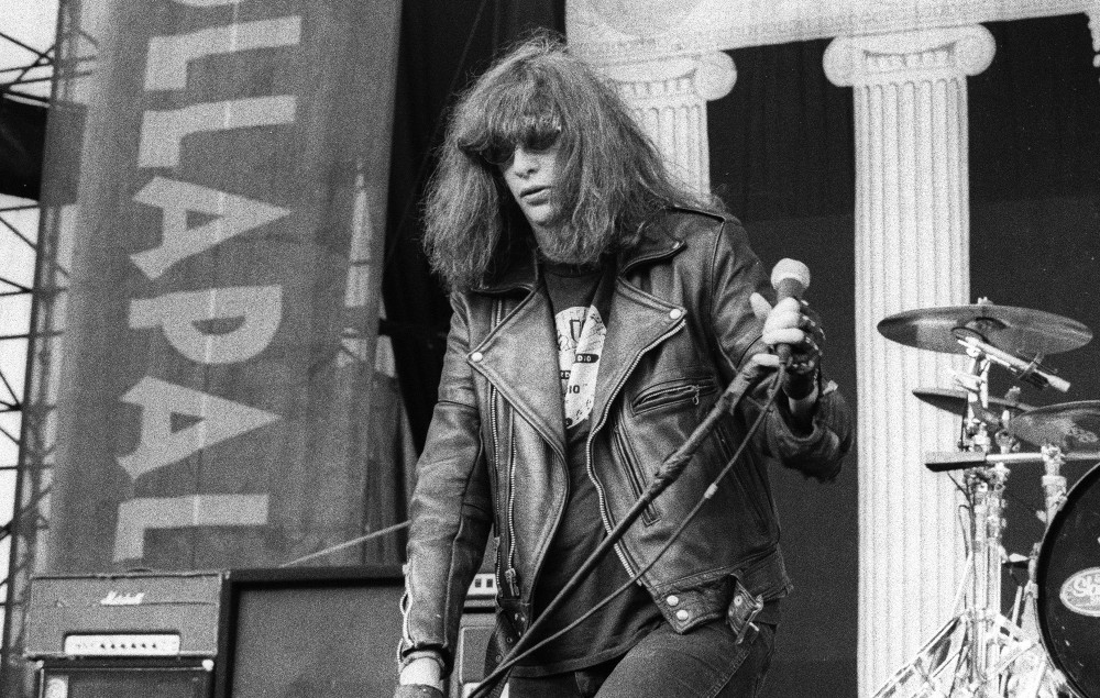 Joey Ramone performs with the Ramones at Lallapalooza at the Irvine Meadows Amphitheater in Irvine, California on August 3, 1996