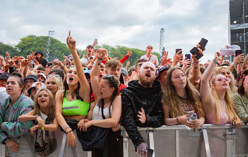 the crowd while The Kid Laroi performs on the main stage during Leeds Festival 2021 at Bramham Park on August 29, 2021 in Leeds, England. (Photo by Andrew Benge/Redferns)
