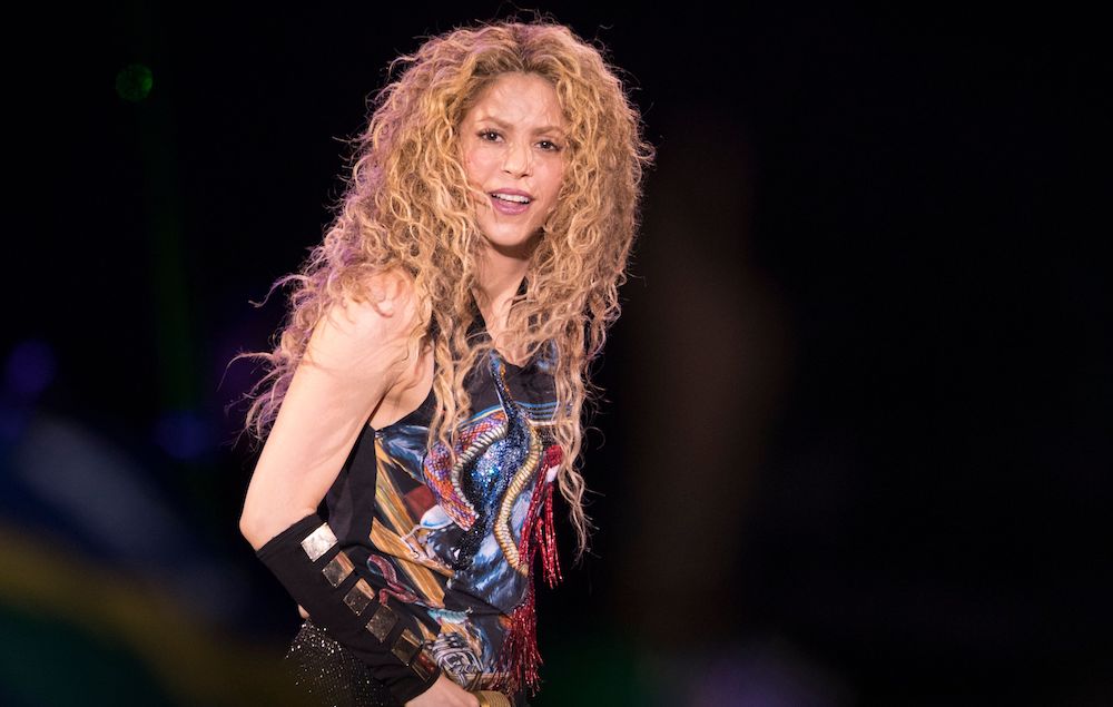 Shakira tour merchandise