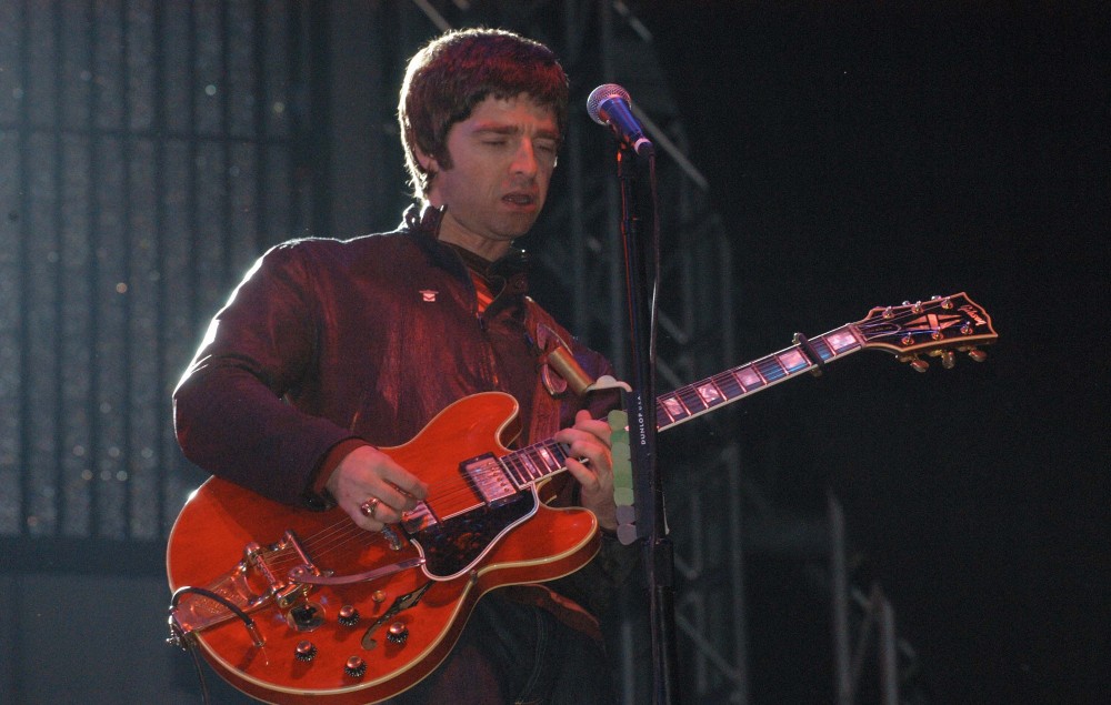 Oasis at Glastonbiry 2004