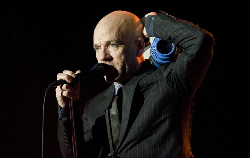 Michael Stipe performing with R.E.M. in 2008