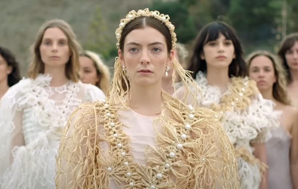 Lorde 'Oceanic Feeling' music video