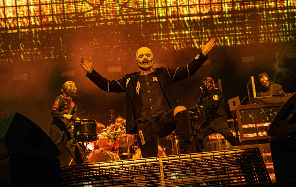 Slipknot performing live on-stage in August 2022