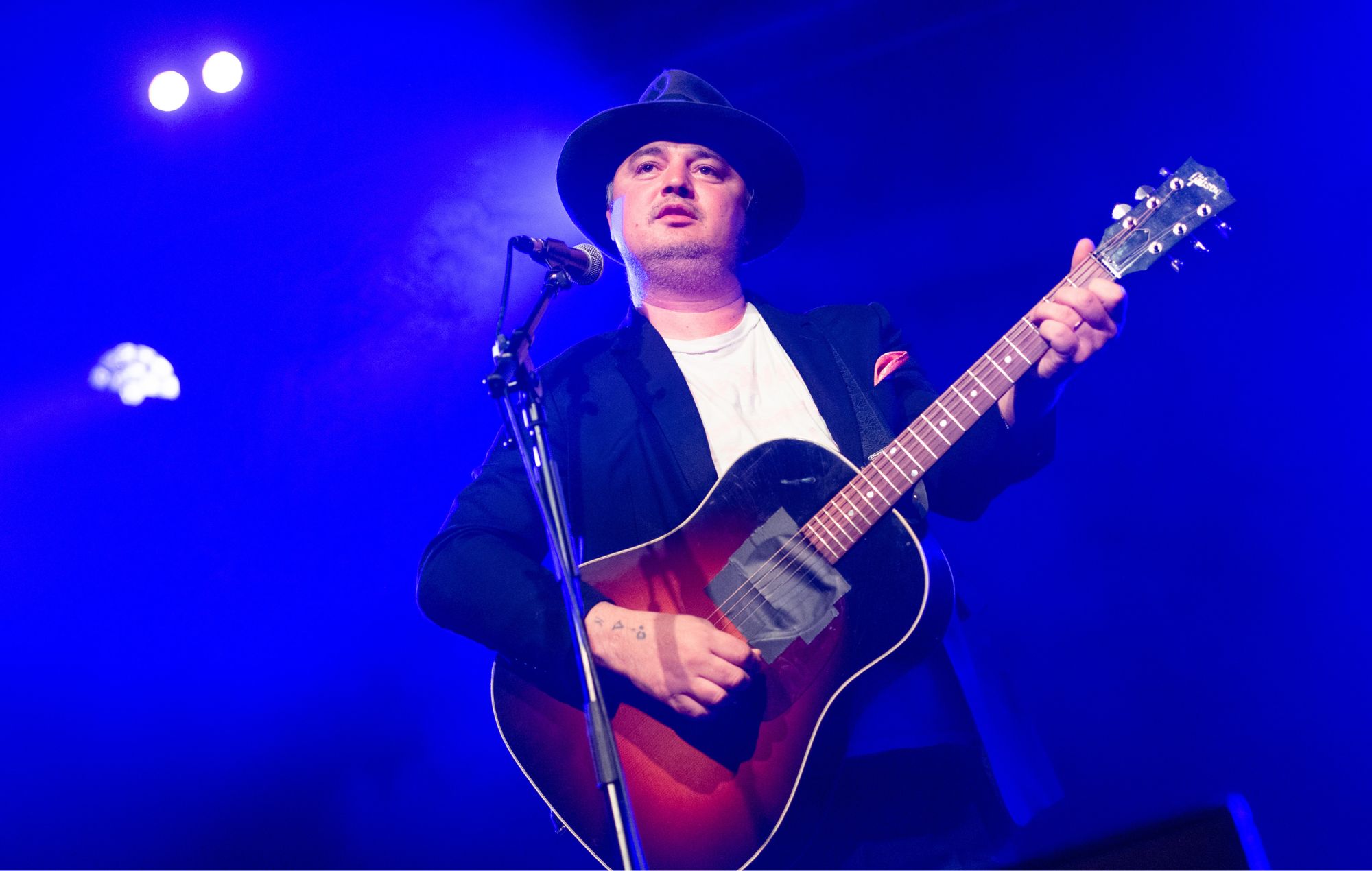 Peter Doherty performs on stage at SWG3 on April 18, 2023