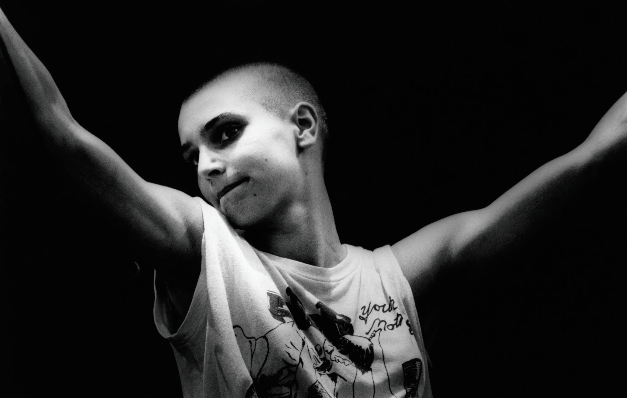 Photo of Sinead O'CONNOR (Photo by Michel Linssen/Redferns)