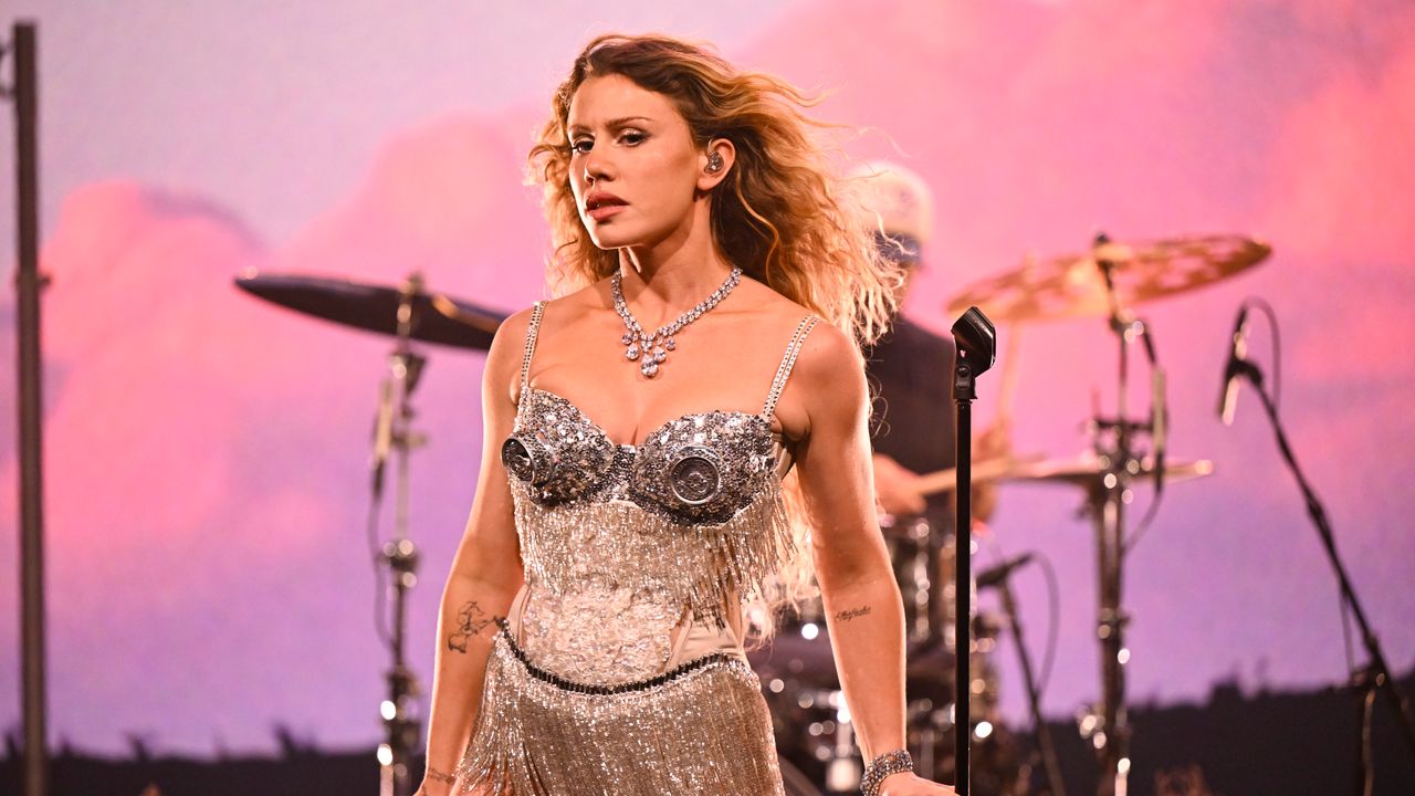 Slayyyter Makes Her Late-Night Debut on The Tonight Show